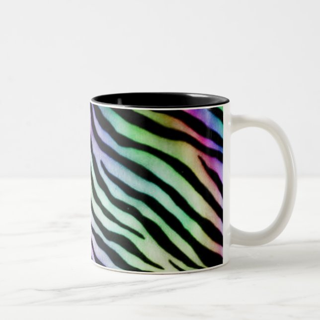 tasse de zèbre d'arc-en-ciel (Droit)