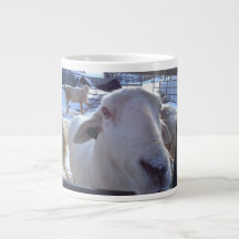 Tasse d'éléphant de Lucy de ferme de loup