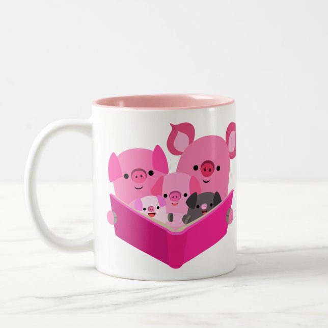 Tasse der Cartoon-Schweinerfamilie niedlich lesen (Links)