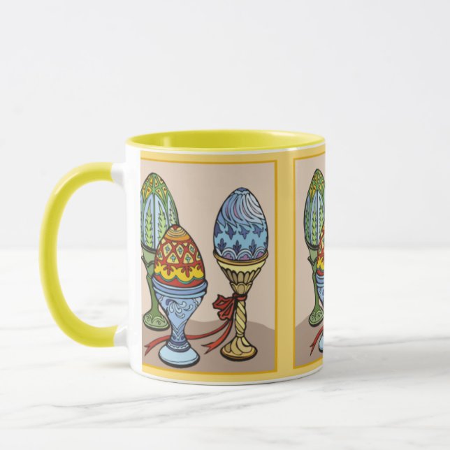 Tasse der dekorativen Eier (Links)
