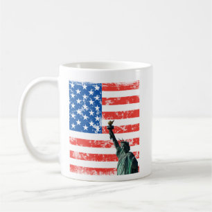 Tasse der Freiheit mit US Flagge-Hintergrund