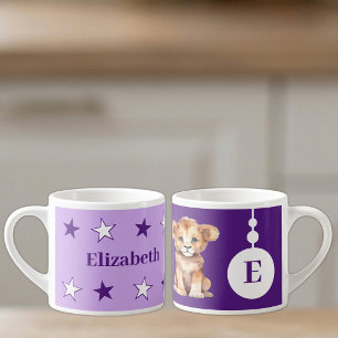 Tasse der Kinderlilie personalisierter Name lila