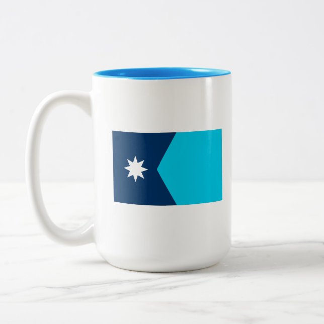 Tasse der Staatsflagge von Minnesota (Links)