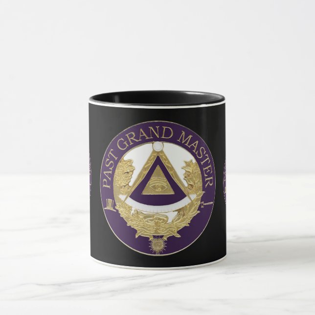 Tasse des Großmeisters der Vergangenheit (Zentrum)