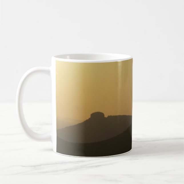 Tasse des Pilotprojekts (Links)