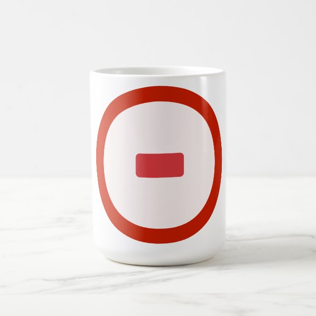 Tasse des Roten Minus-Symbols (Mittel)