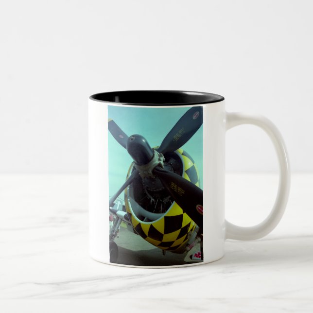 Tasse des Thunderbolt-P-47 (Rechts)
