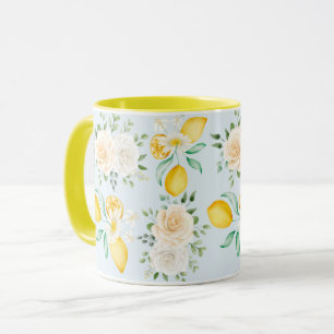 Tasse des weiblichen Blumenmusters