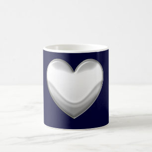 Tasse des weißen Herzens