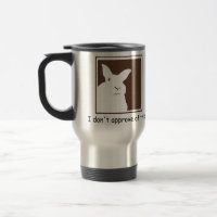 Tasse désapprobatrice de voyage de lapins