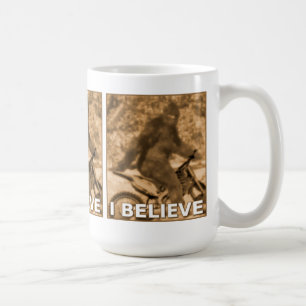 Tasse drôle de grand motocross de pied de vélo d