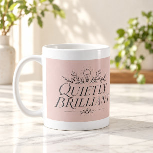 Tasse élégante italique brillamment discrète