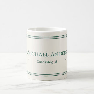 Tasse élégante personnalisée avec nom en vert forê