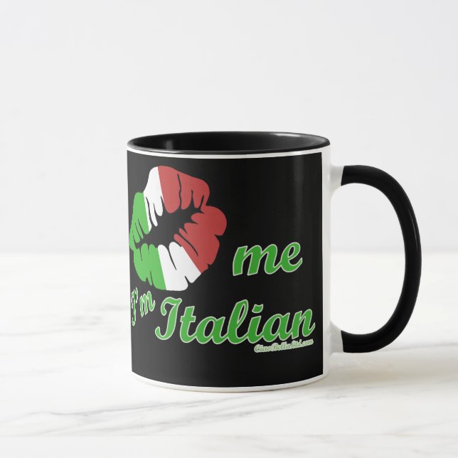 Tasse Embrassez-moi que je suis arrière - plan noir (Droite)