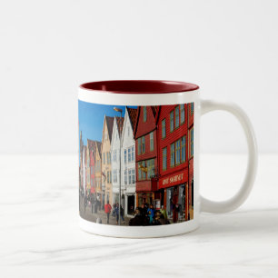 Tasse en bois tordue de trésor