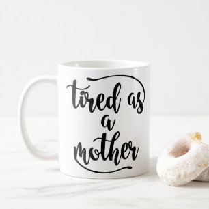 Tasse en céramique classique fatiguée en tant que