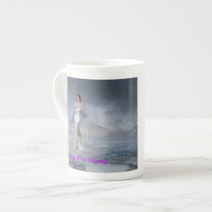 Tasse en hausse de porcelaine tendre de D O D