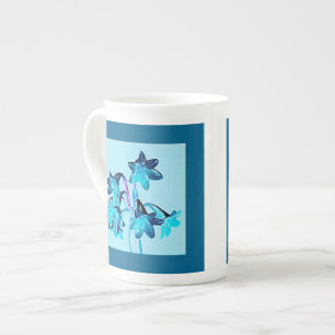 Tasse En Porcelaine Croquis de Daylilies - Cobalt et Sky Blue