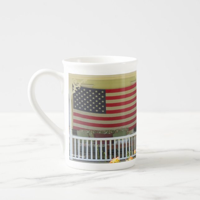 Tasse En Porcelaine Drapeau du Jour de l'Indépendance - Vignoble de Ma (Gauche)