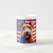 Gallois Terrier Avec Drapeau Américain Et Bandana