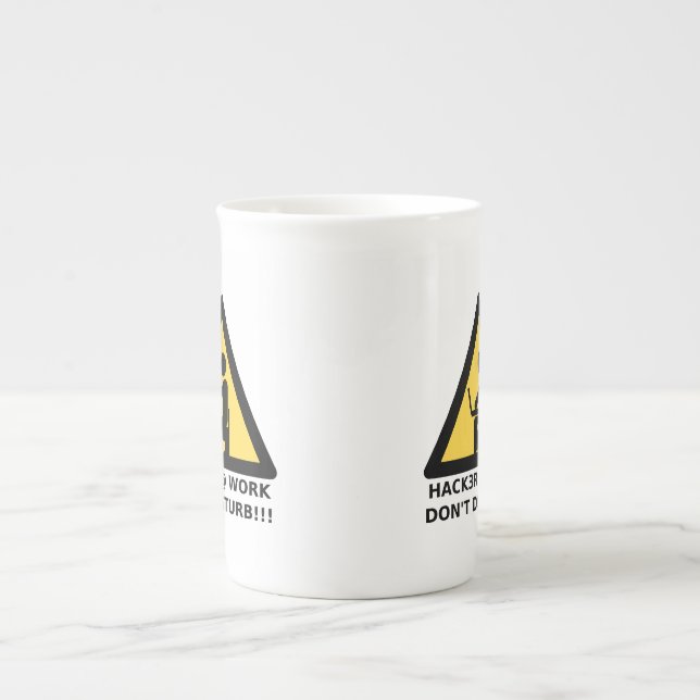 Tasse En Porcelaine Hacker au travail (Devant)