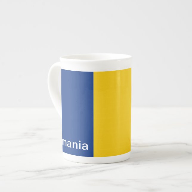TASSE EN PORCELAINE LA ROUMANIE (Devant gauche)