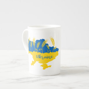 Tasse En Porcelaine La typographie ukrainienne et l'oreille au blé sur