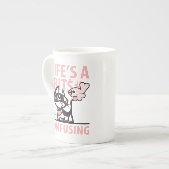 TASSE EN PORCELAINE LE MAUVAIS KITTY DE BETTY (Devant gauche)