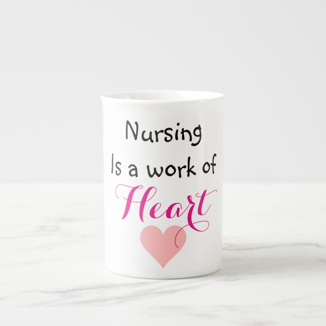 TASSE EN PORCELAINE LES INFIRMIÈRES SONT UNE OEUVRE D'APPRÉCIATION DES (Devant)
