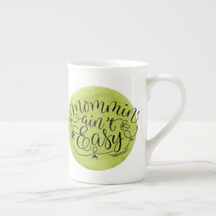 Tasse En Porcelaine Maman n'est pas facile sur Green Circle
