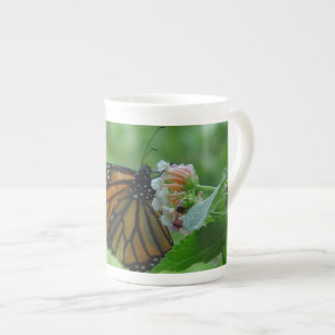 Tasse En Porcelaine Papillon Monarque sur la Mug de Chine d'os de fleu