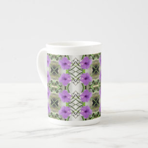 Tasse En Porcelaine Pétunias mexicains et treillis