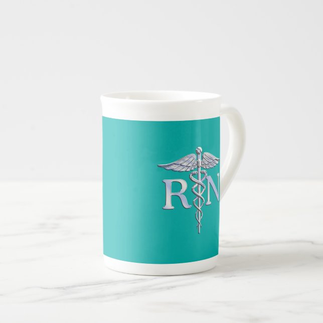 Tasse En Porcelaine Regised Nurse RN (Devant droit)