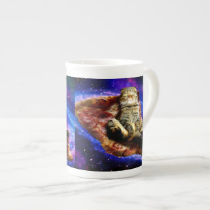 Tasse En Porcelaine Space cat couché sur une pizza
