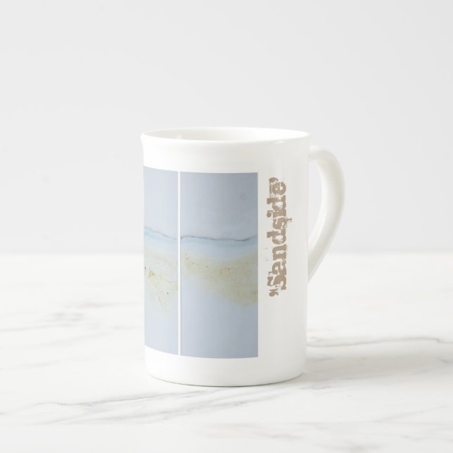 Tasse En Porcelaine Tasse de porcelaine tendre (Devant droit)