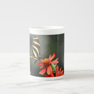 Tasse En Porcelaine Tasse de porcelaine tendre de papillon