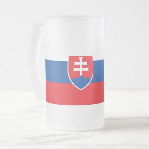 Tasse en verre givré avec le drapeau de la Slovaqu