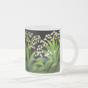 Tasse en verre givré du muguet