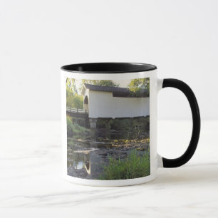 Tasse États-Unis, Oregon. Pont couvert Harris sur Marys
