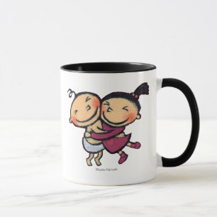 Tasse Étreindre illustré mignon d'enfants en bas âge