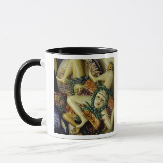 Tasse Europe, Italie, Sicile, Taormine. Traditionnel 9 (Gauche)