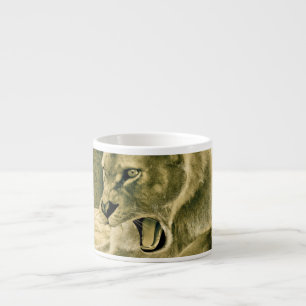Tasse Expresso Art dramatique de la lionne de safari faunique