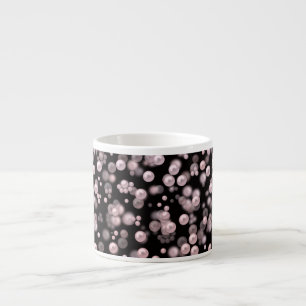 Tasse Expresso Éparcelles de perles roses et blanches sur velours