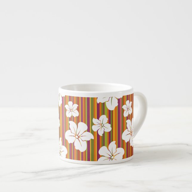 Tasse Expresso Fleurs blanches sur un arrière - plan rayé (Devant droit)