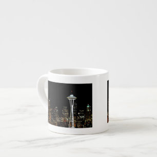 Tasse Expresso Horizon de Seattle la nuit, avec l'aiguille de
