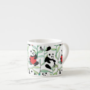 Tasse Expresso motif avec de beaux pandas avec des coeurs