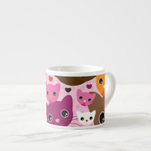 Tasse Expresso motif mignon d'arrière - plan de chat de chaton