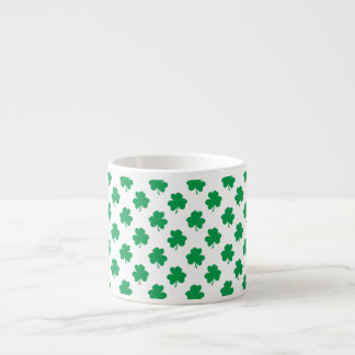 Tasse Expresso Shamrocks verts sur le trèfle du jour de St