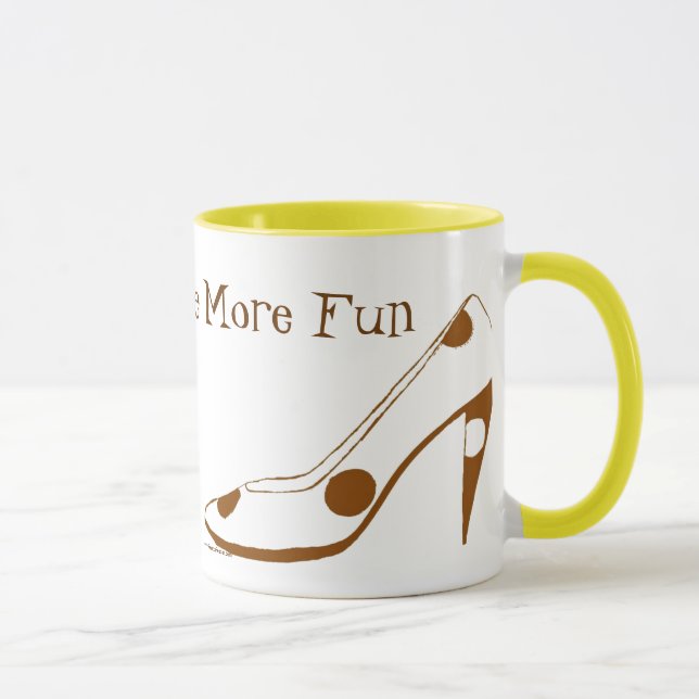 Tasse Femmes qui aiment des chaussures de talon haut (Droite)