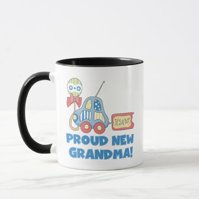 Tasse Fière nouvelle grand-mère-C'est un garçon Tshirts  (Gauche)